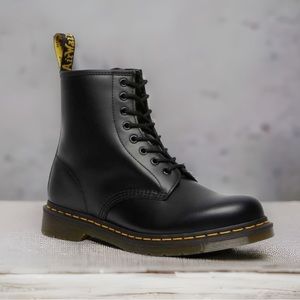 Dr. Marten 1460 Air Ware bouncing sole black lace up boots